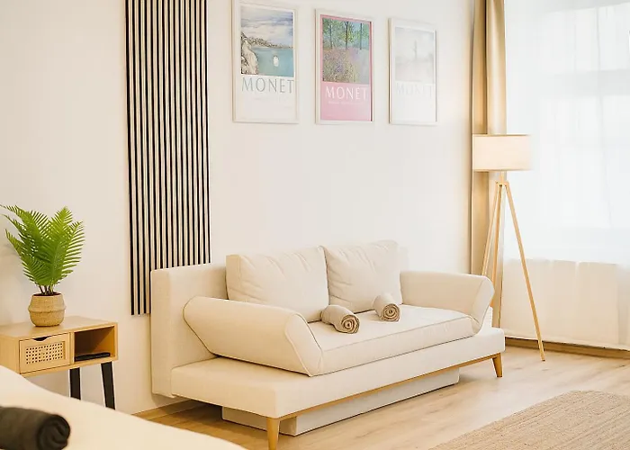 Cosy Stylish Long-term